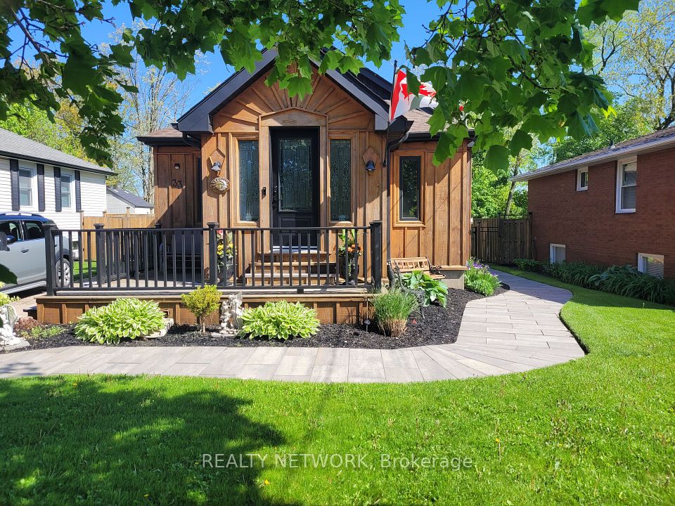 33 Rosedale