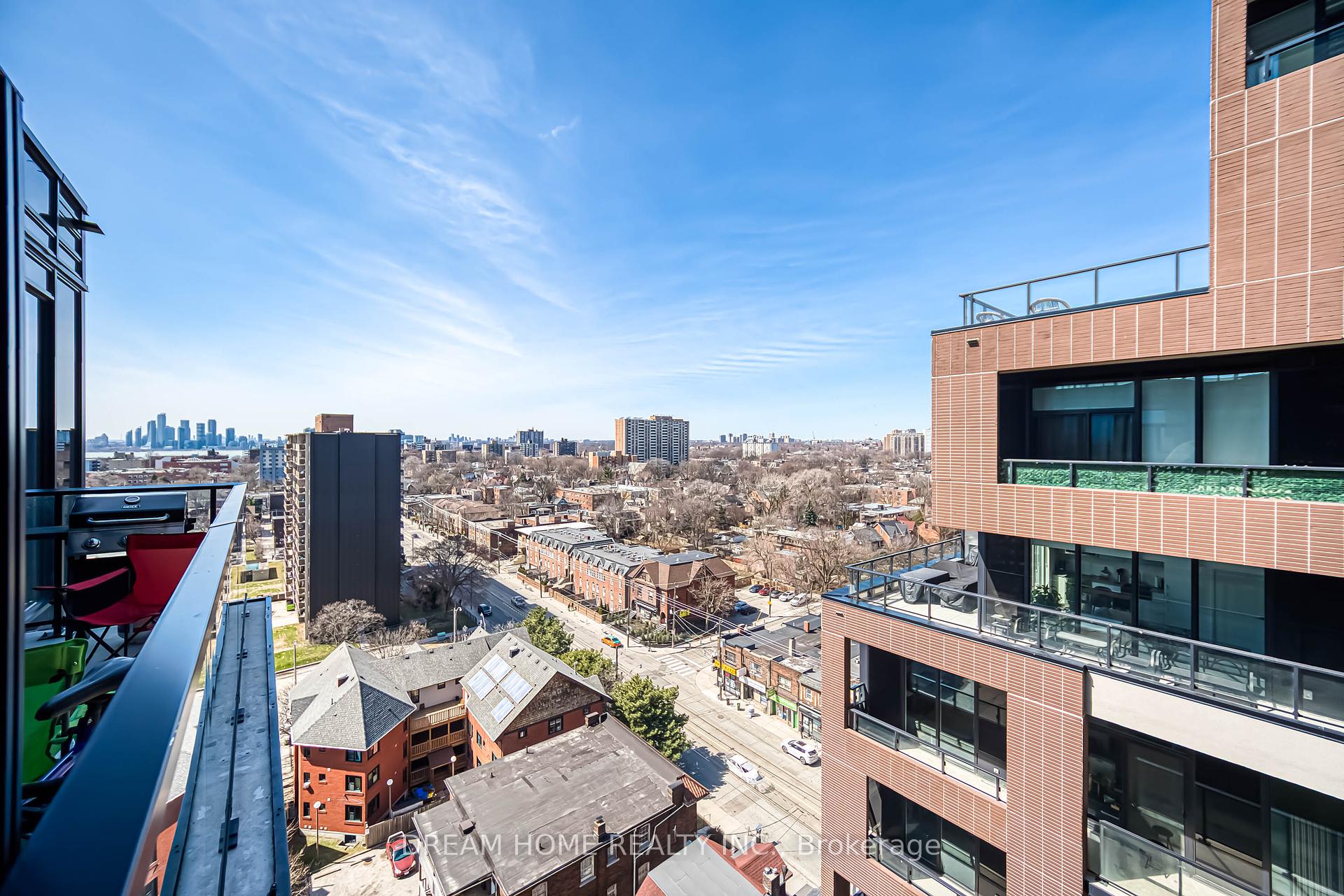 1 Bedroom Condo at 270 Dufferin,  Toronto For sale