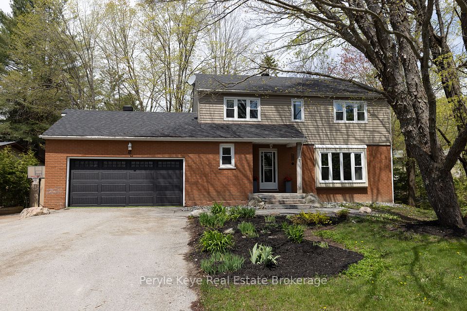 41 Woodland Drive