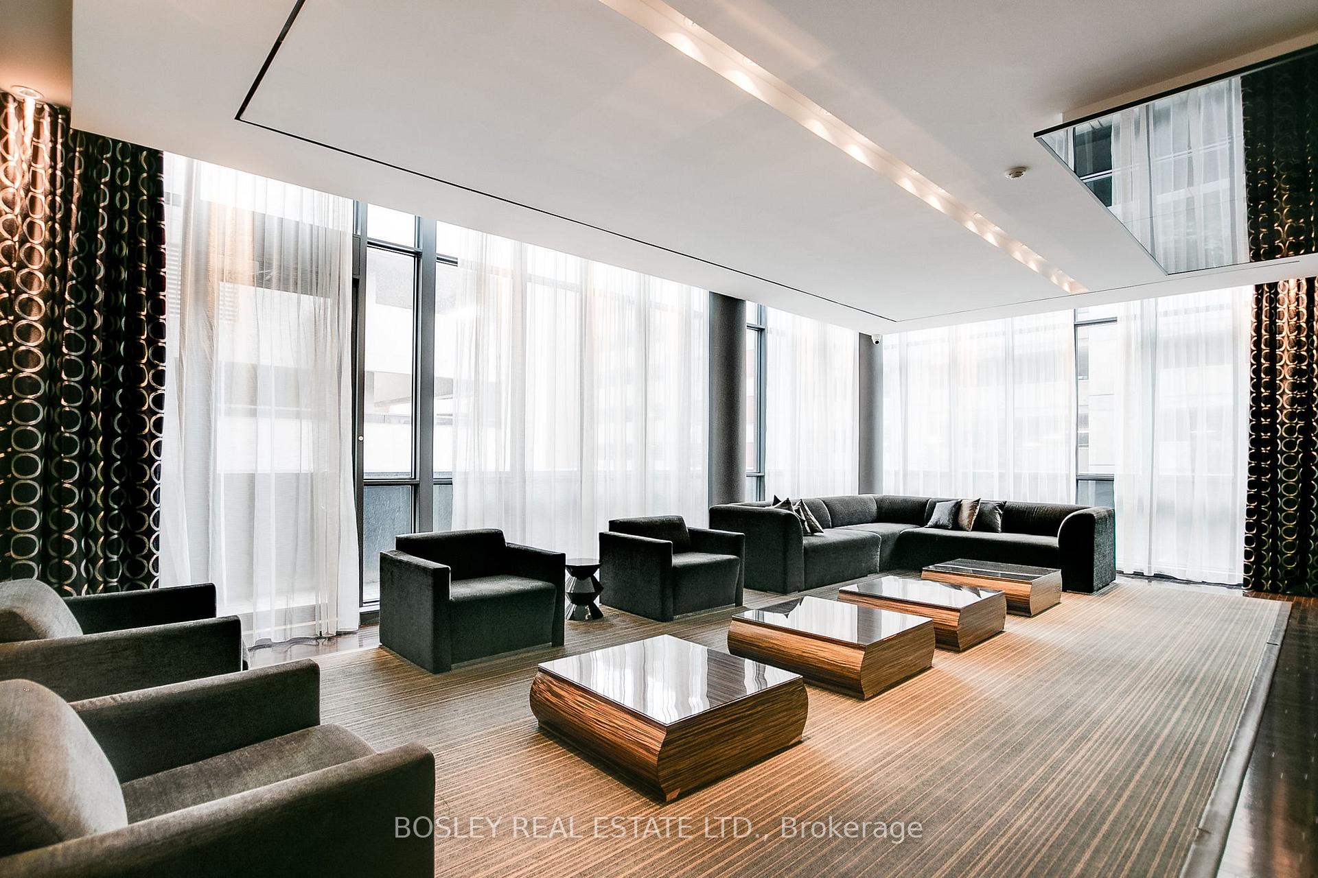 2 Bedrooms Condo at 770 Bay, Toronto For sale