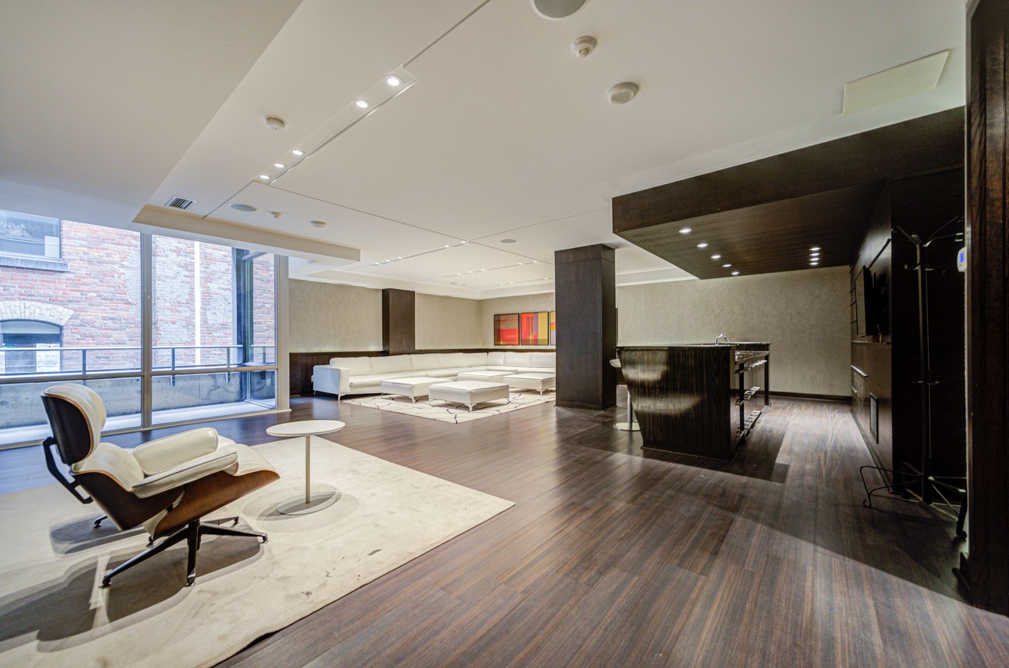 478 King Street W 318