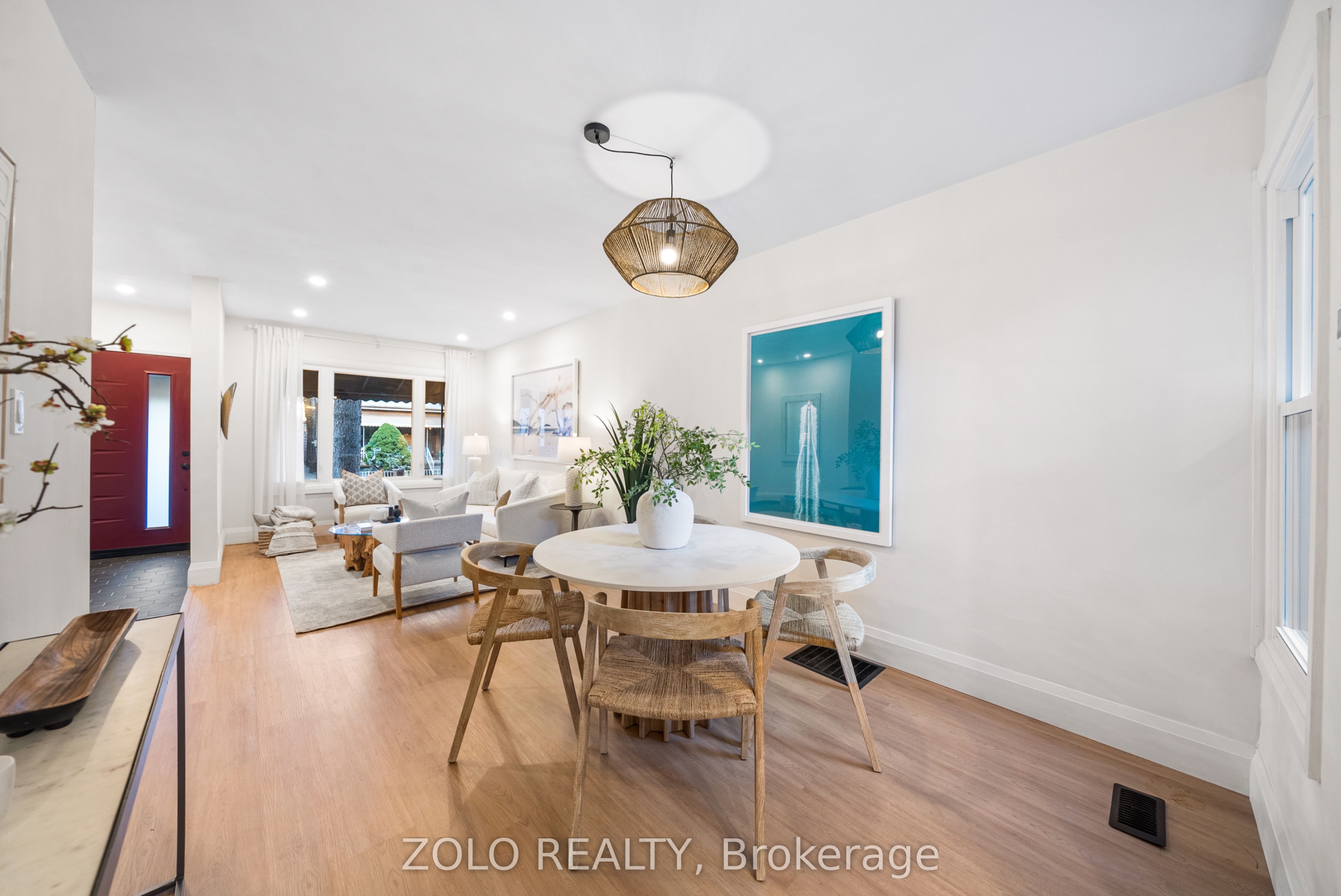 82 Bellwoods Avenue