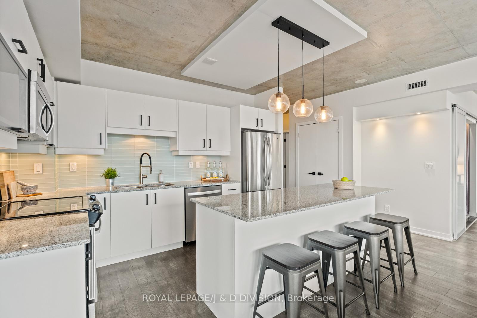 3 Bedrooms Condo at 59 East Liberty,  Toronto For sale