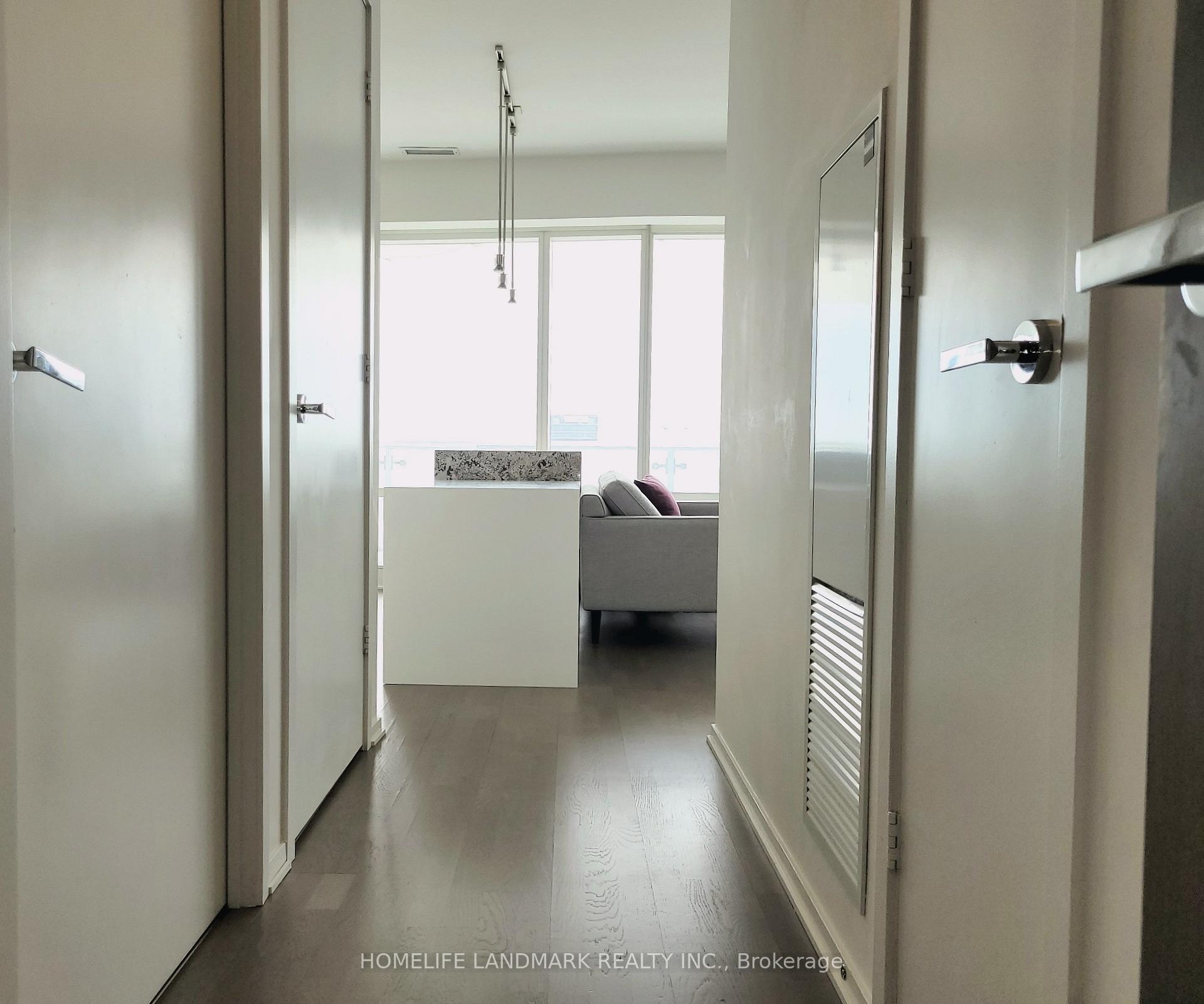 1 Bedroom Condo at 1 Bloor, Toronto For sale