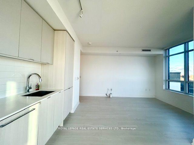 3 Bedrooms Condo at 10 Gibbs, Toronto For sale