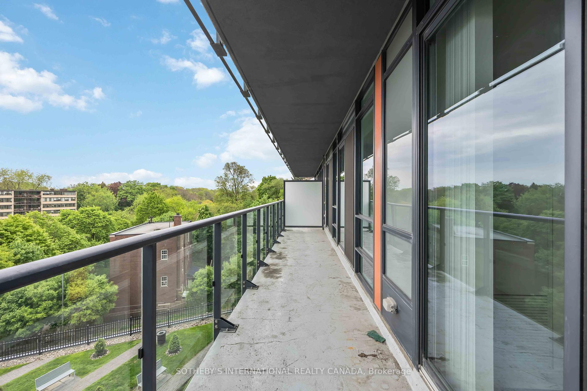 2 Bedrooms Condo at 825 Church, Toronto For sale