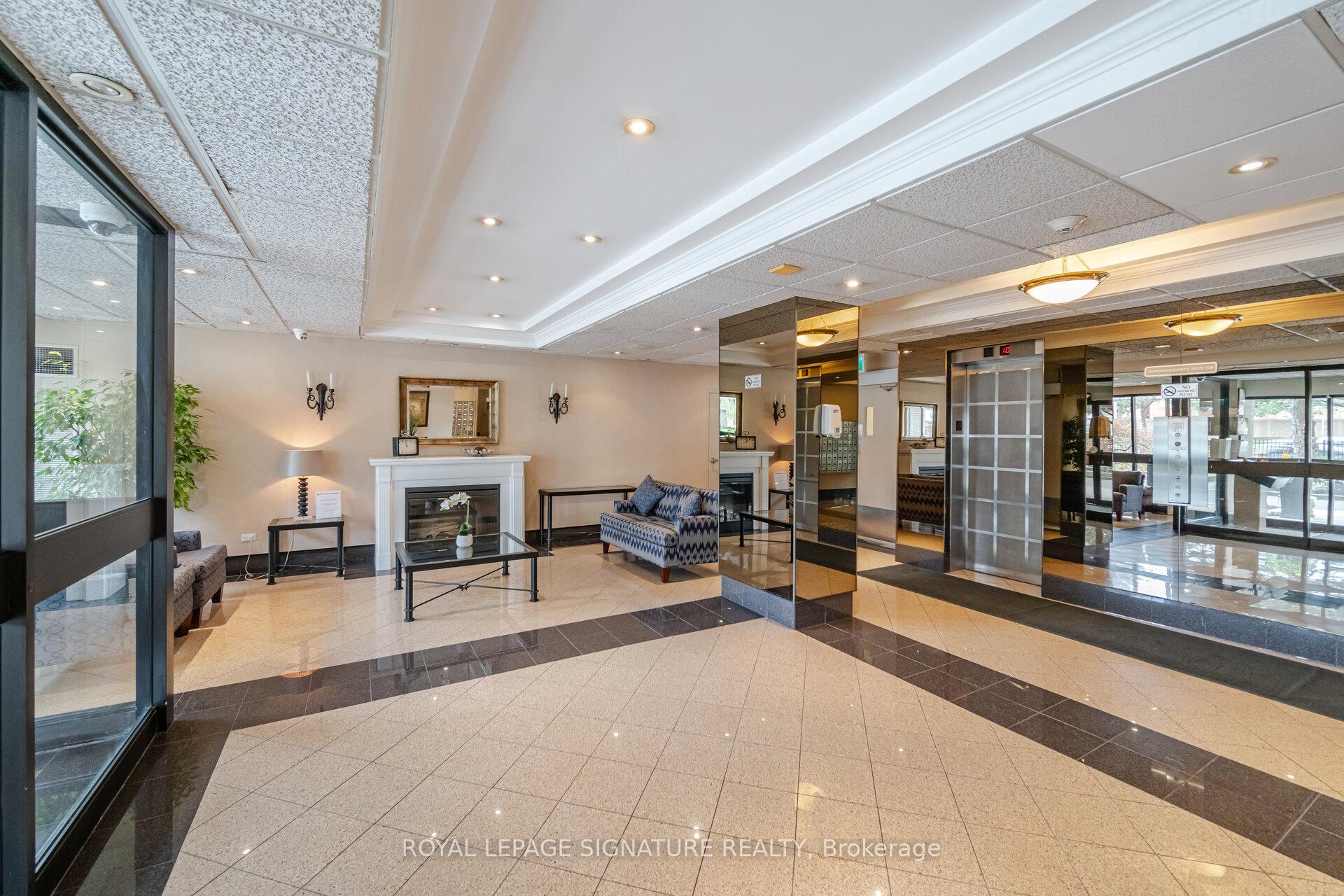 4 Bedrooms Condo at 1300 Mississauga Valley,  Mississauga For sale