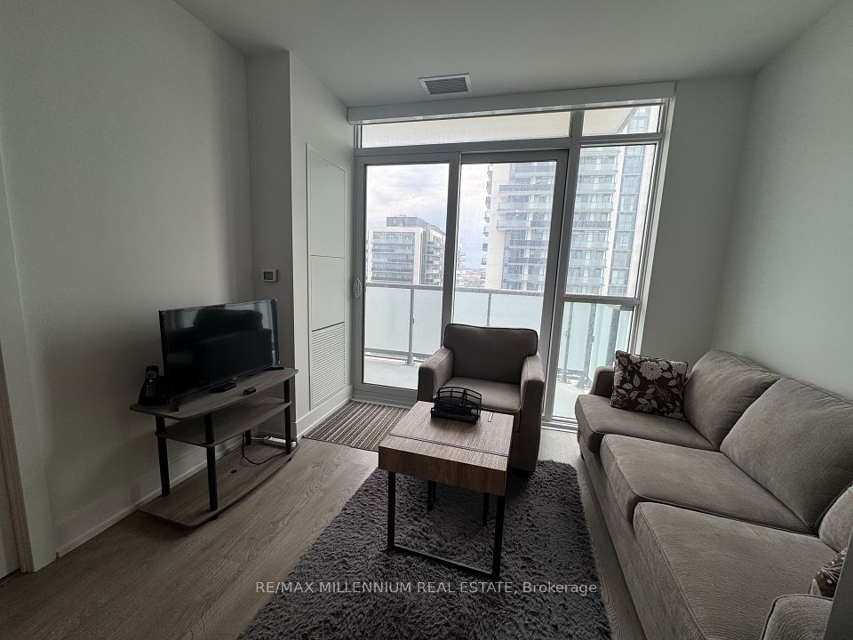 #1715 - 2550 simcoe Street, Oshawa, ON L1L 0R5