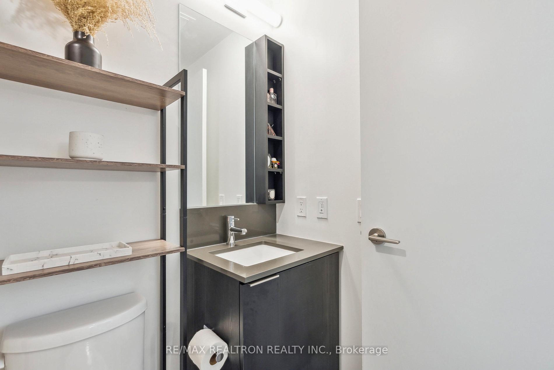 2 Bedrooms Condo at 7890 Jane, Vaughan For sale