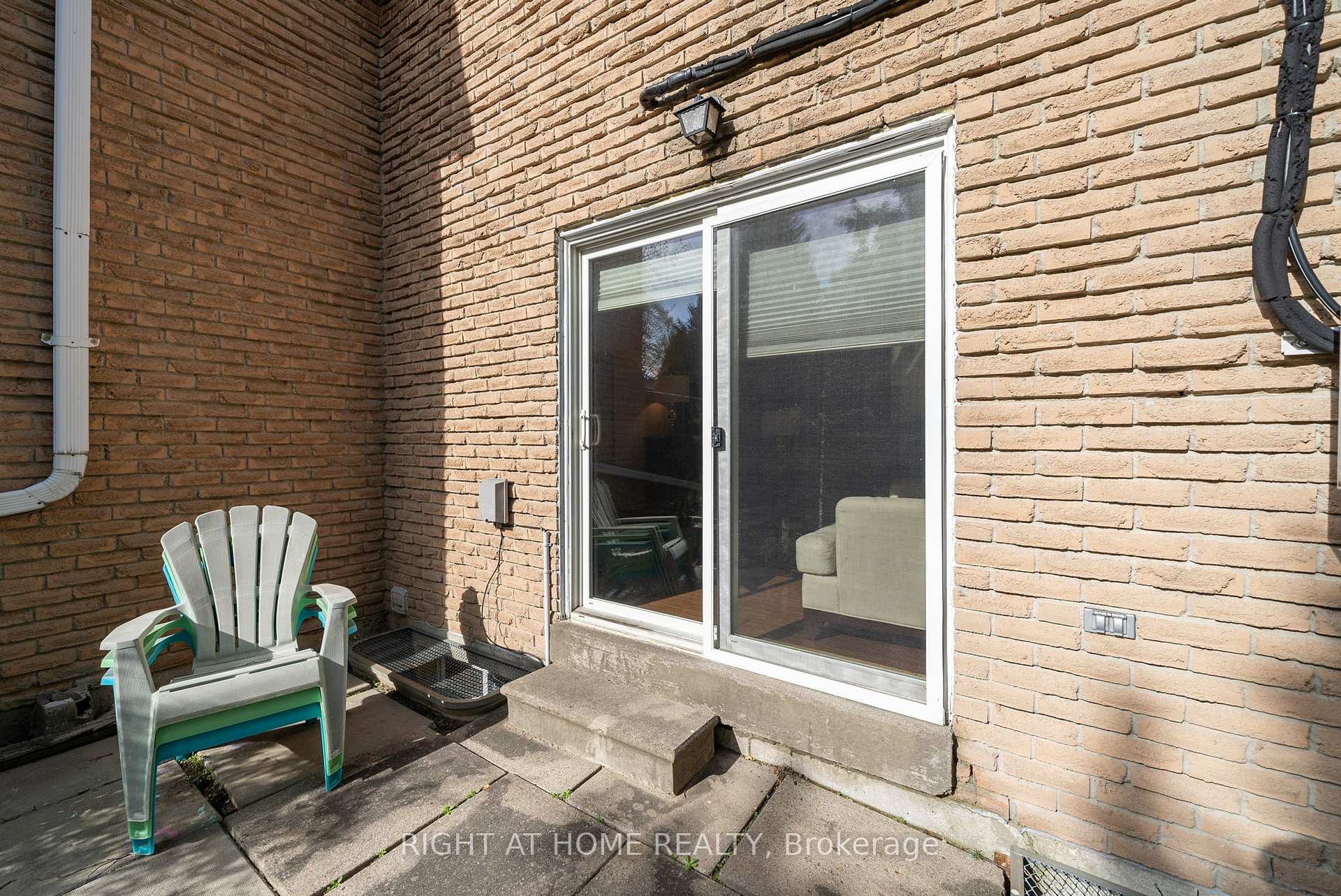 3 Bedrooms Condo at 121 Centennial, Toronto For sale