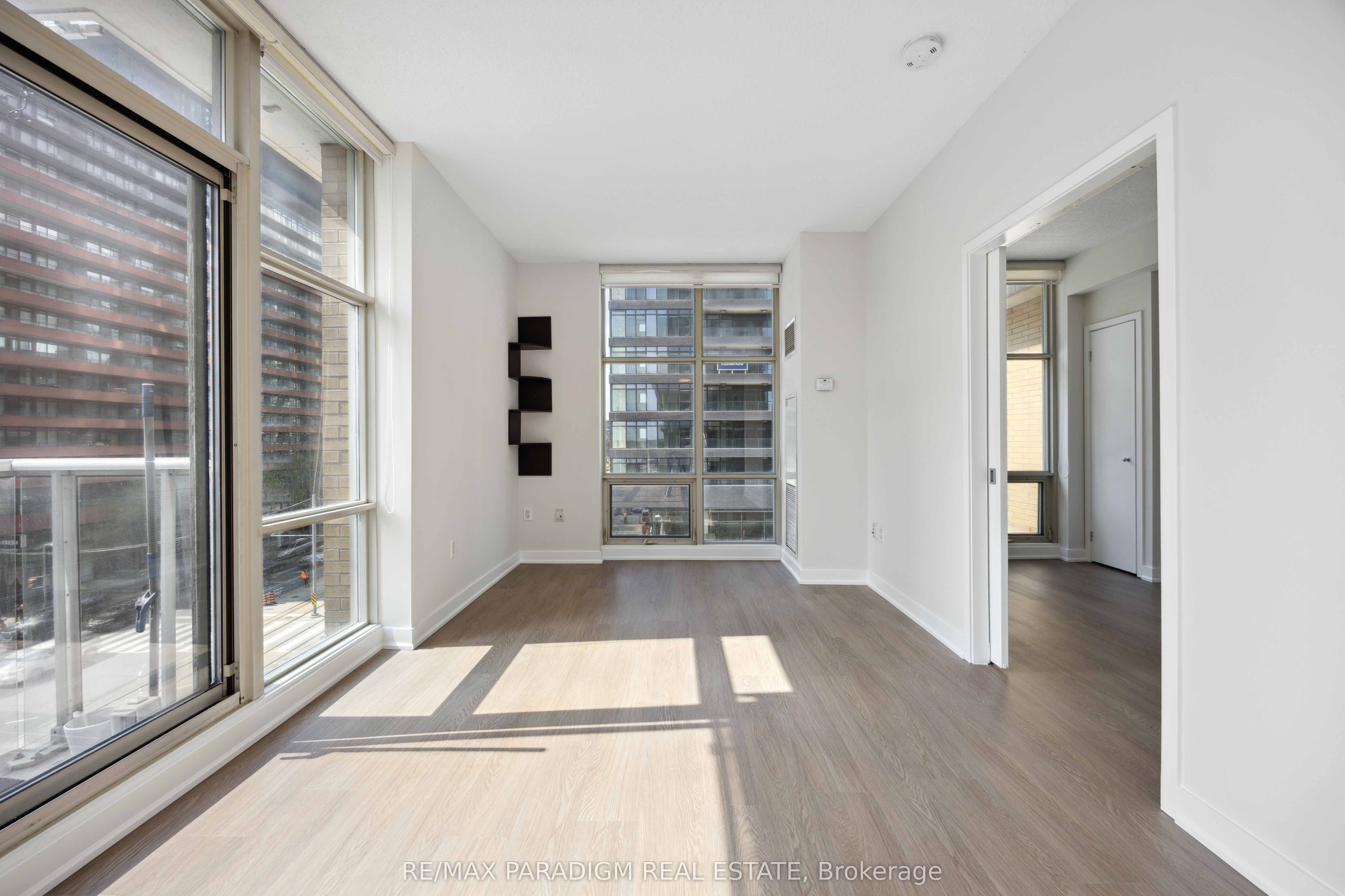 9 Spadina Avenue, #611
