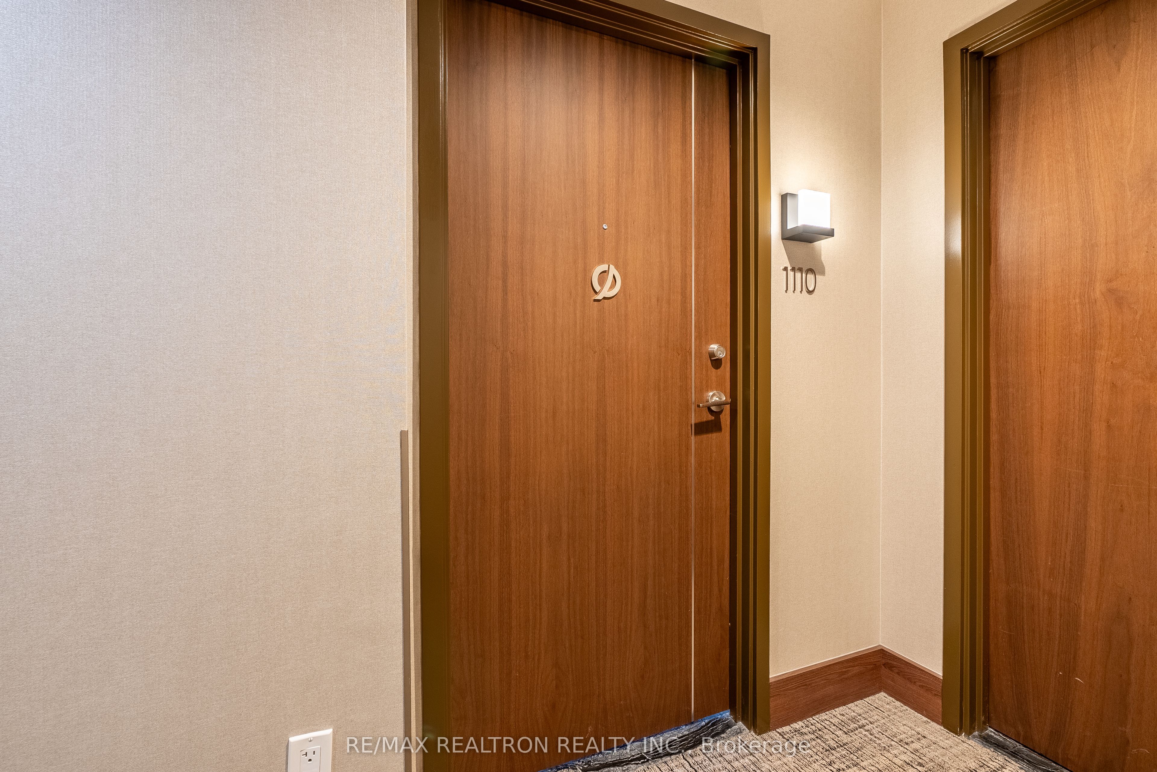 115 McMahon Drive, #1110