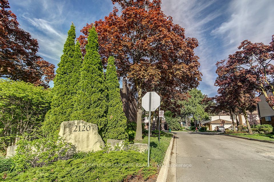 2120 RATHBURN