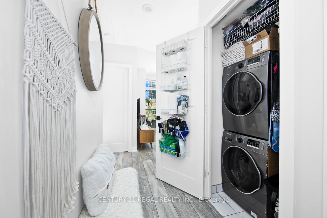 1 Bedroom Condo at 120 Homewood, Toronto For sale
