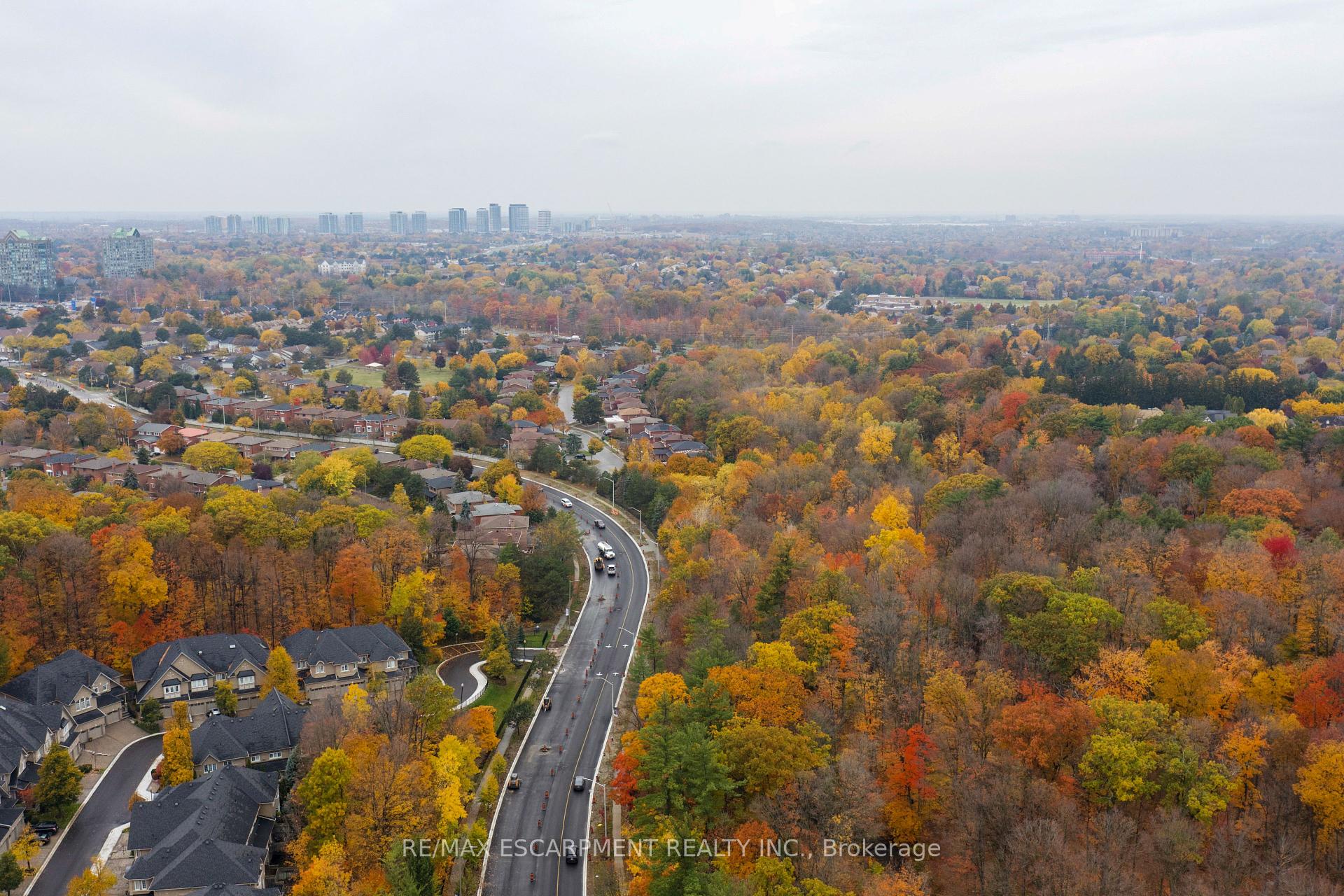 1 Bedroom Condo at 1900 The Collegeway, Mississauga For sale