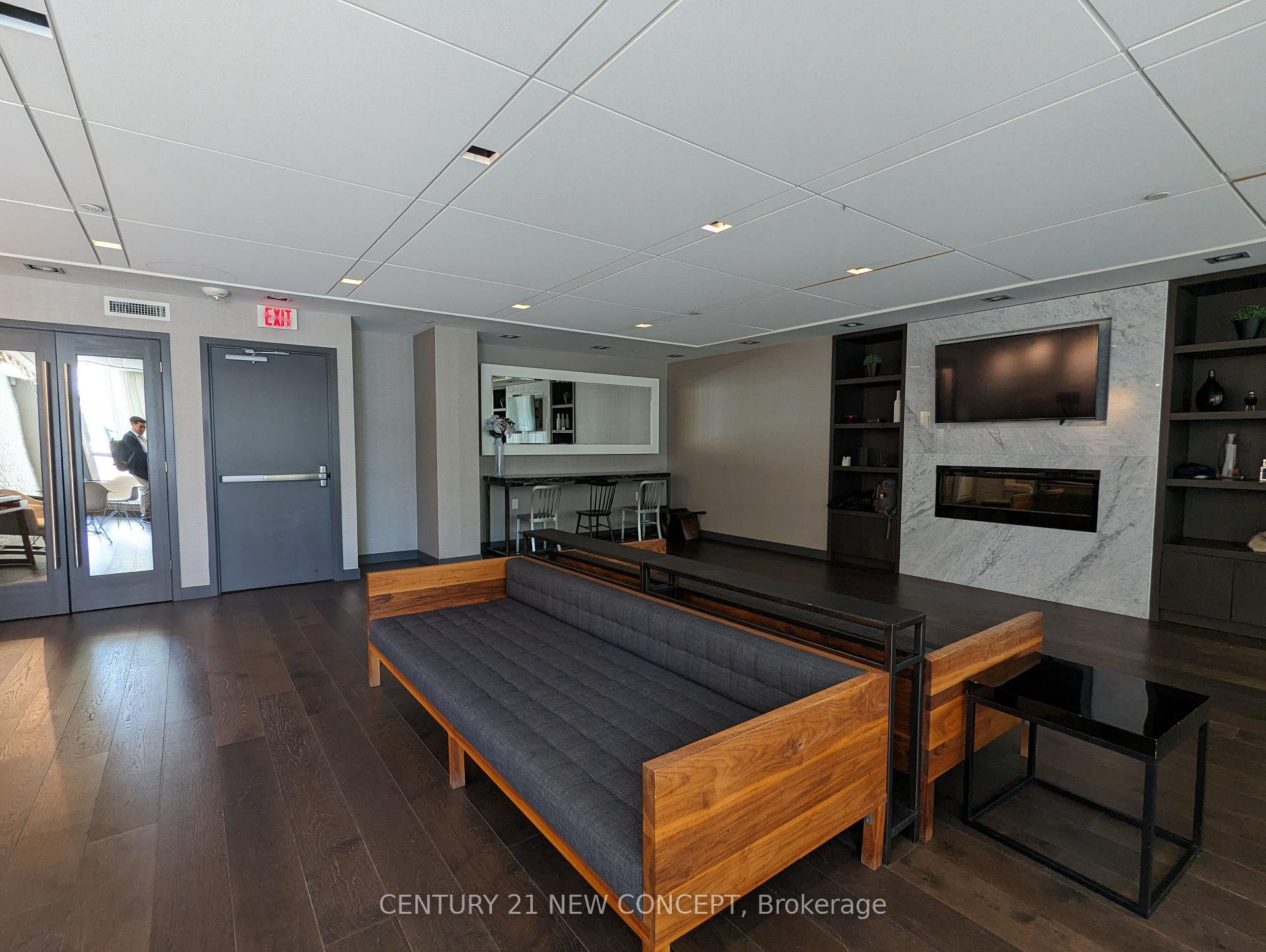 1 Bedroom Condo at 210 Simcoe,  Toronto For sale