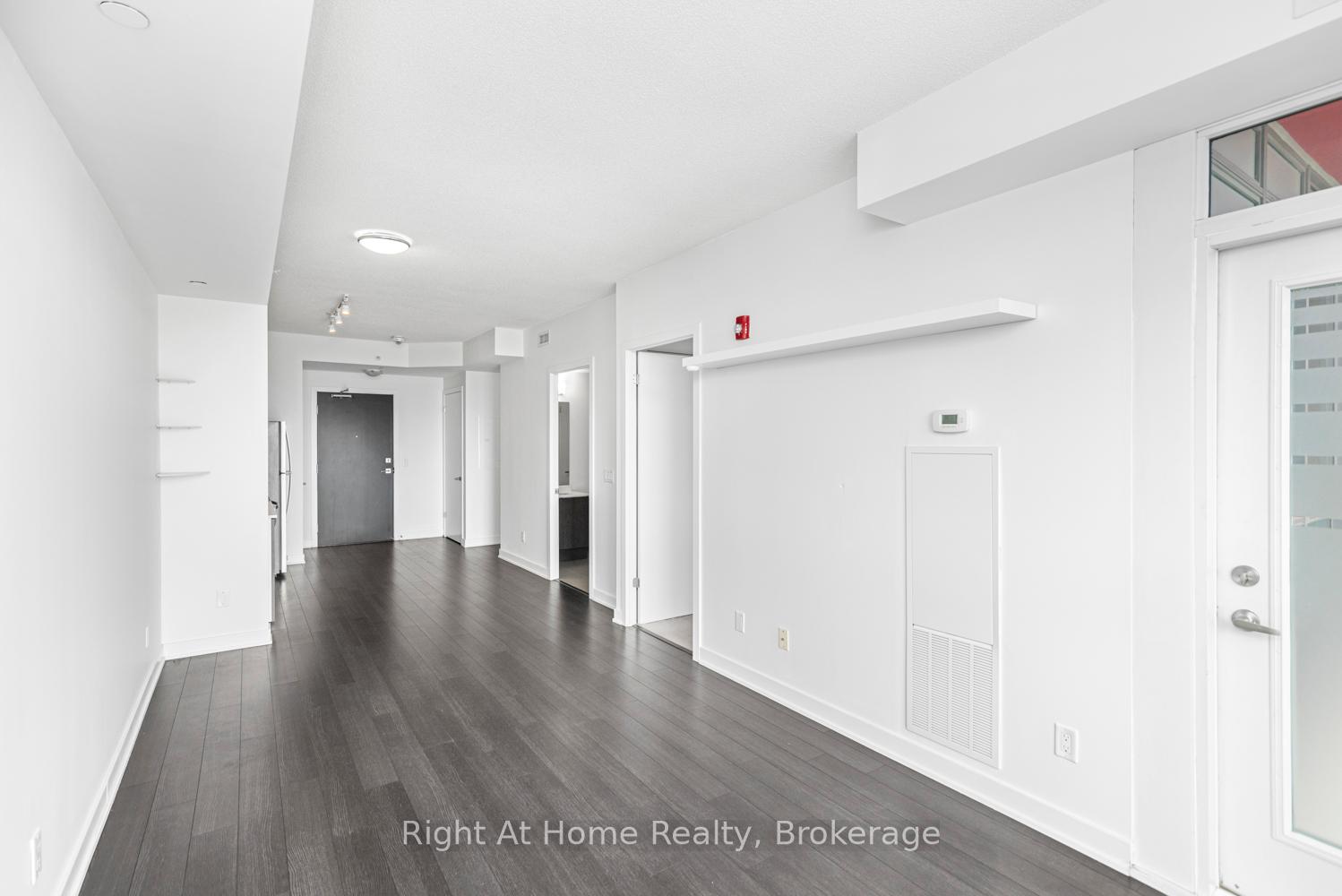 1 Bedroom Condo at 5260 Dundas, Burlington For sale
