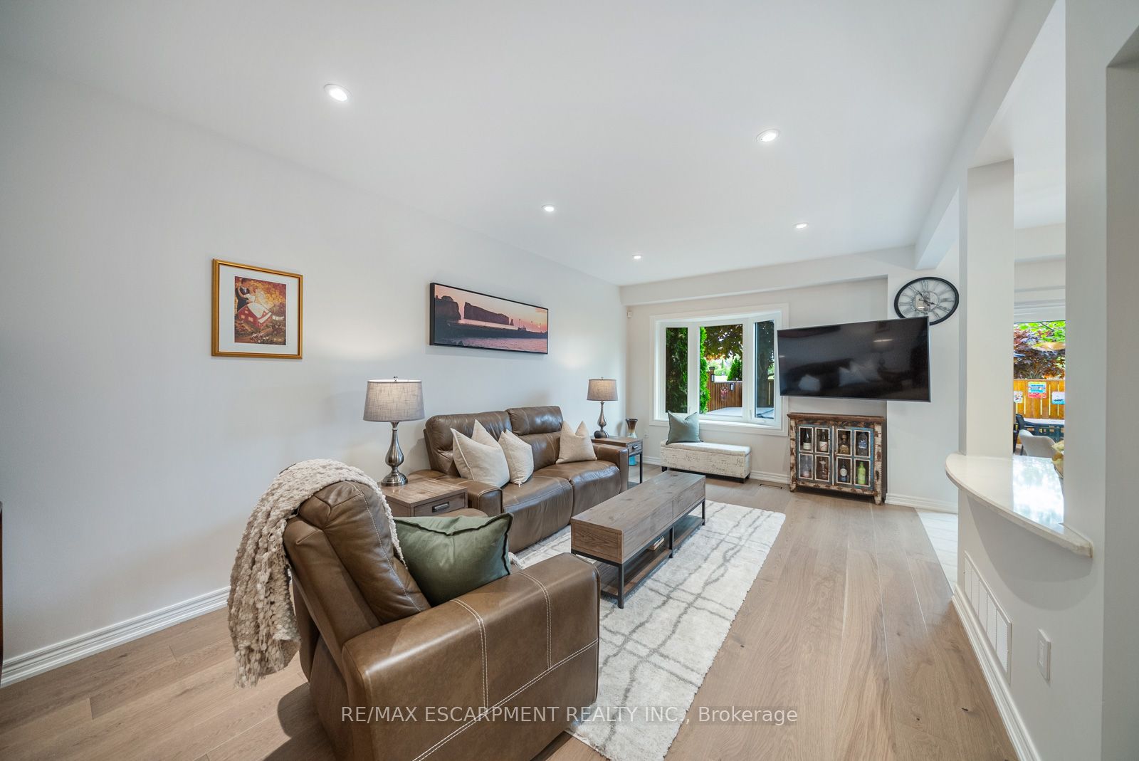 16 OLIVIA Place
