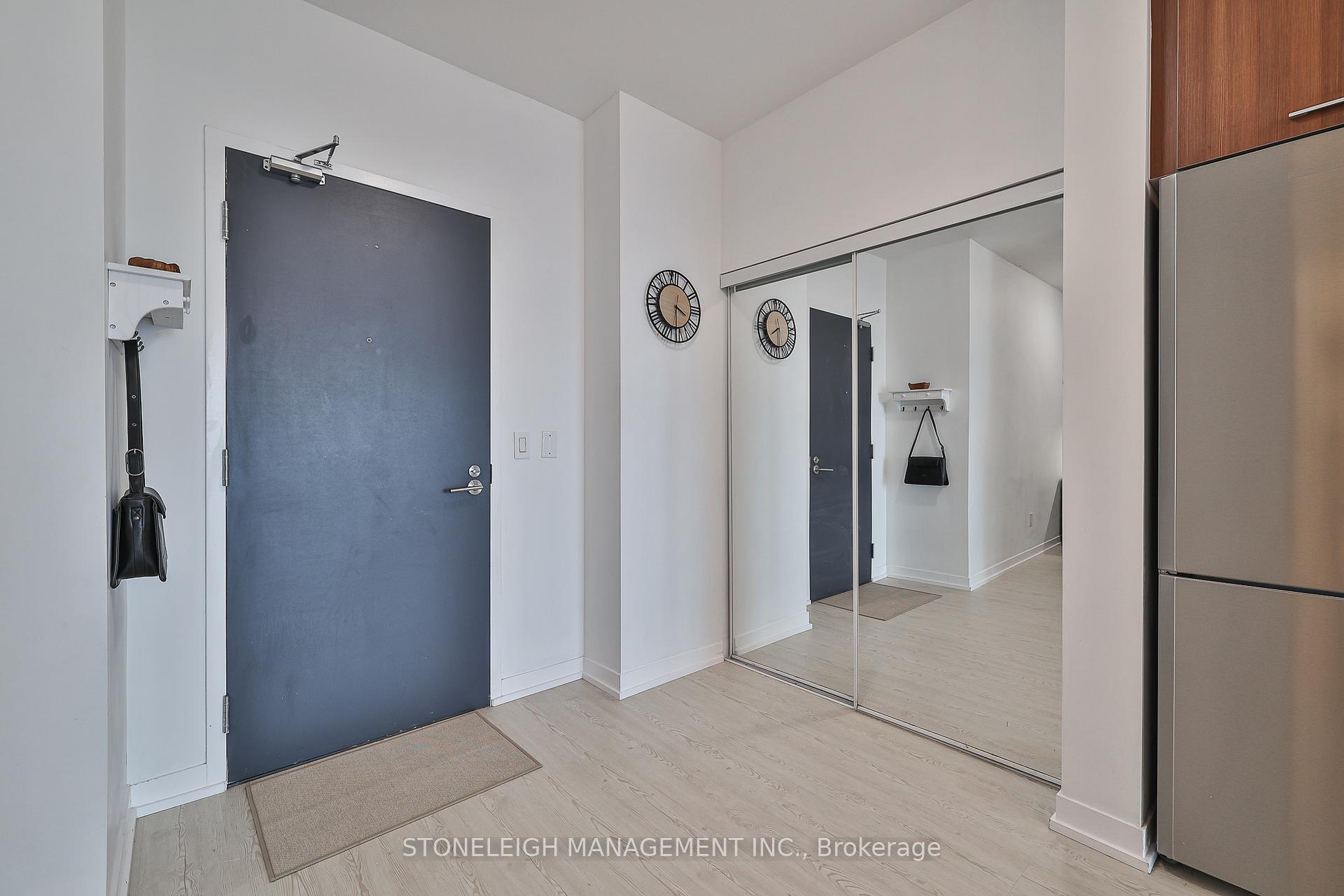 2 Bedrooms Condo at 105 George,  Toronto For sale