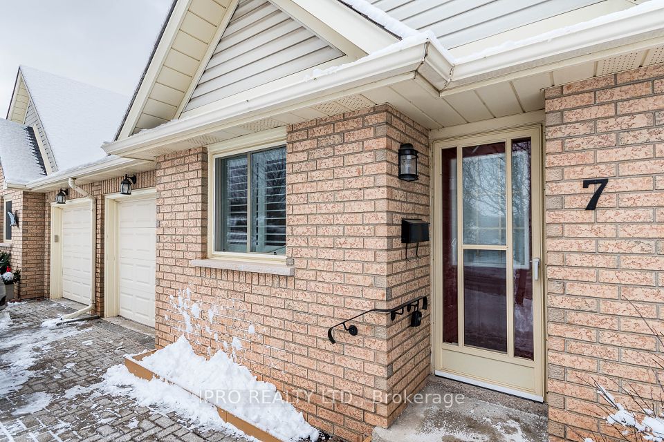 #7 - 165 Main Street, Grimsby, ON L3M 1P2