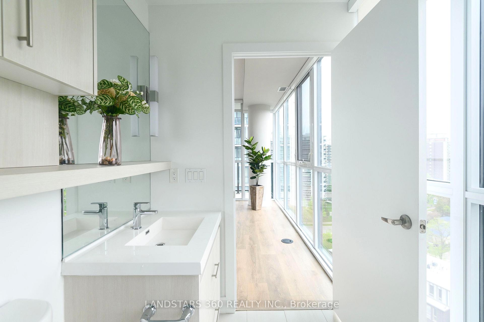 2 Bedrooms Condo at 150 Fairview Mall, Toronto For sale