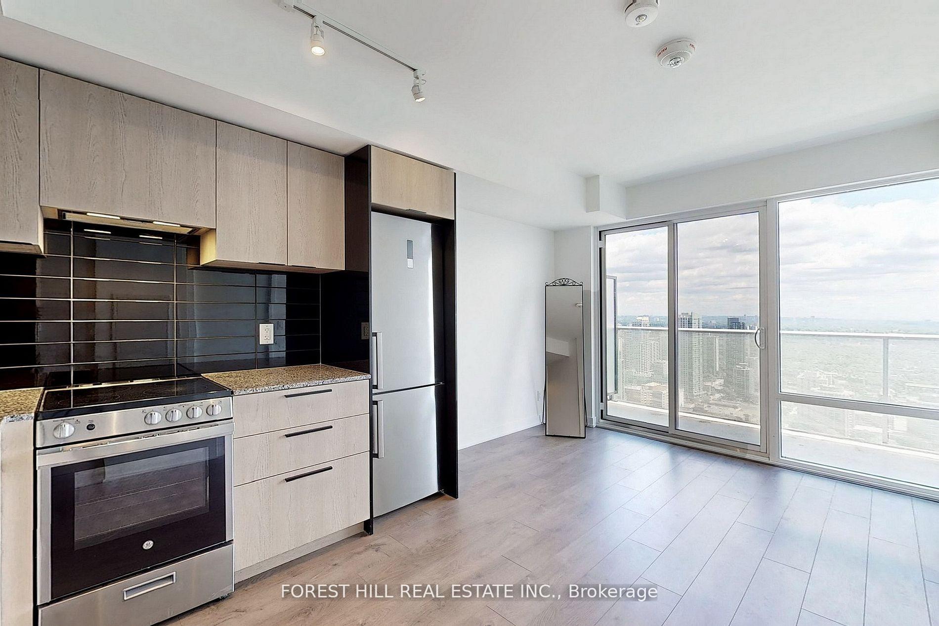2 Bedrooms Condo at 501 Yonge,  Toronto For sale