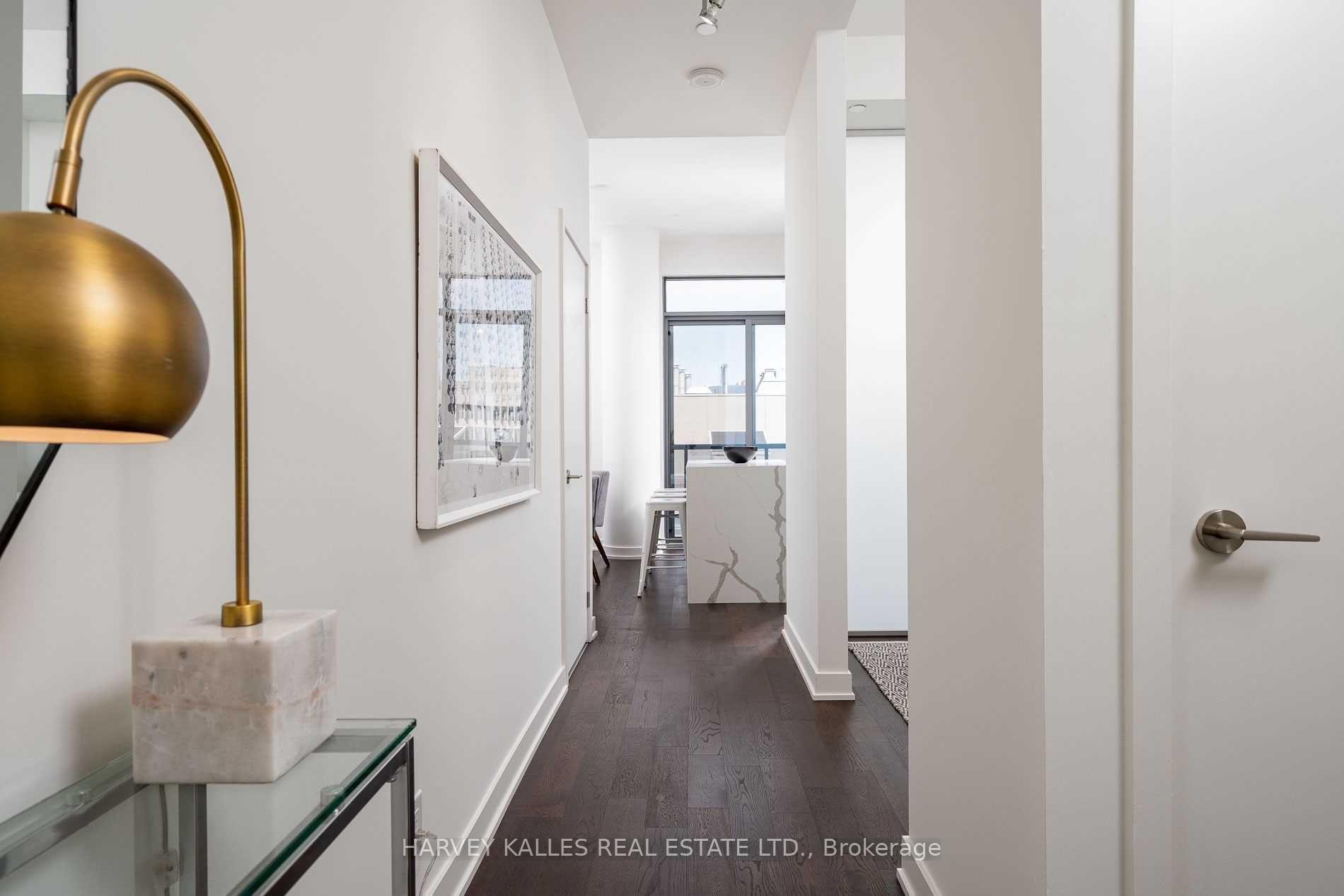 2 Bedrooms Condo at 1815 Yonge, Toronto For sale