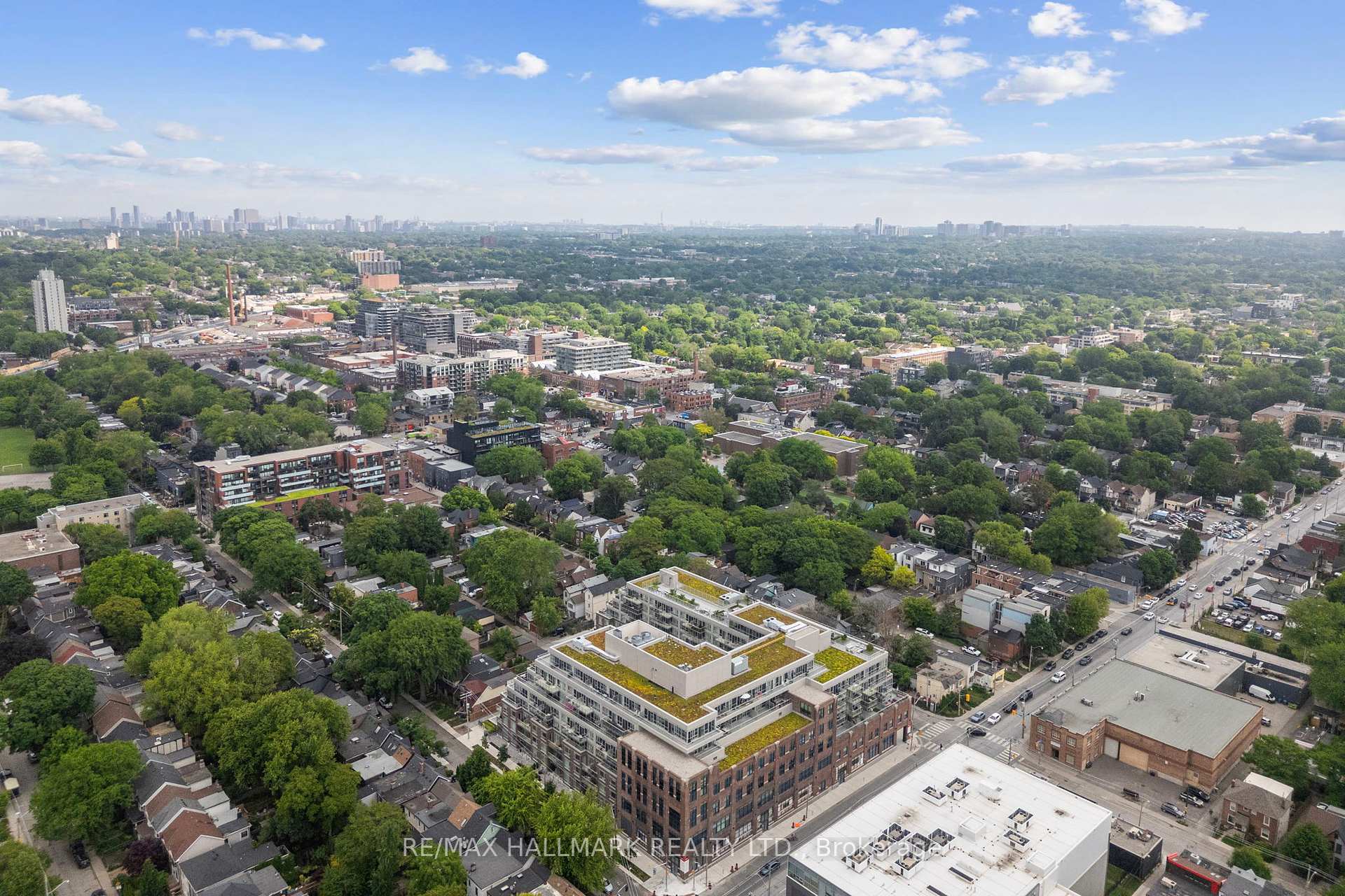 2 Bedrooms Condo at 150 Logan, Toronto For sale