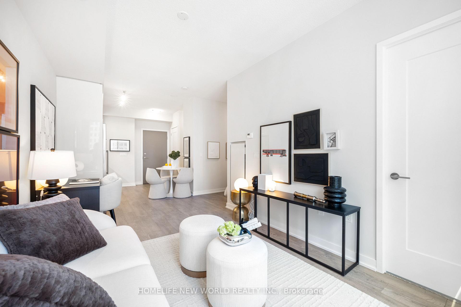 2 Bedrooms Condo at 99 John, Toronto For sale