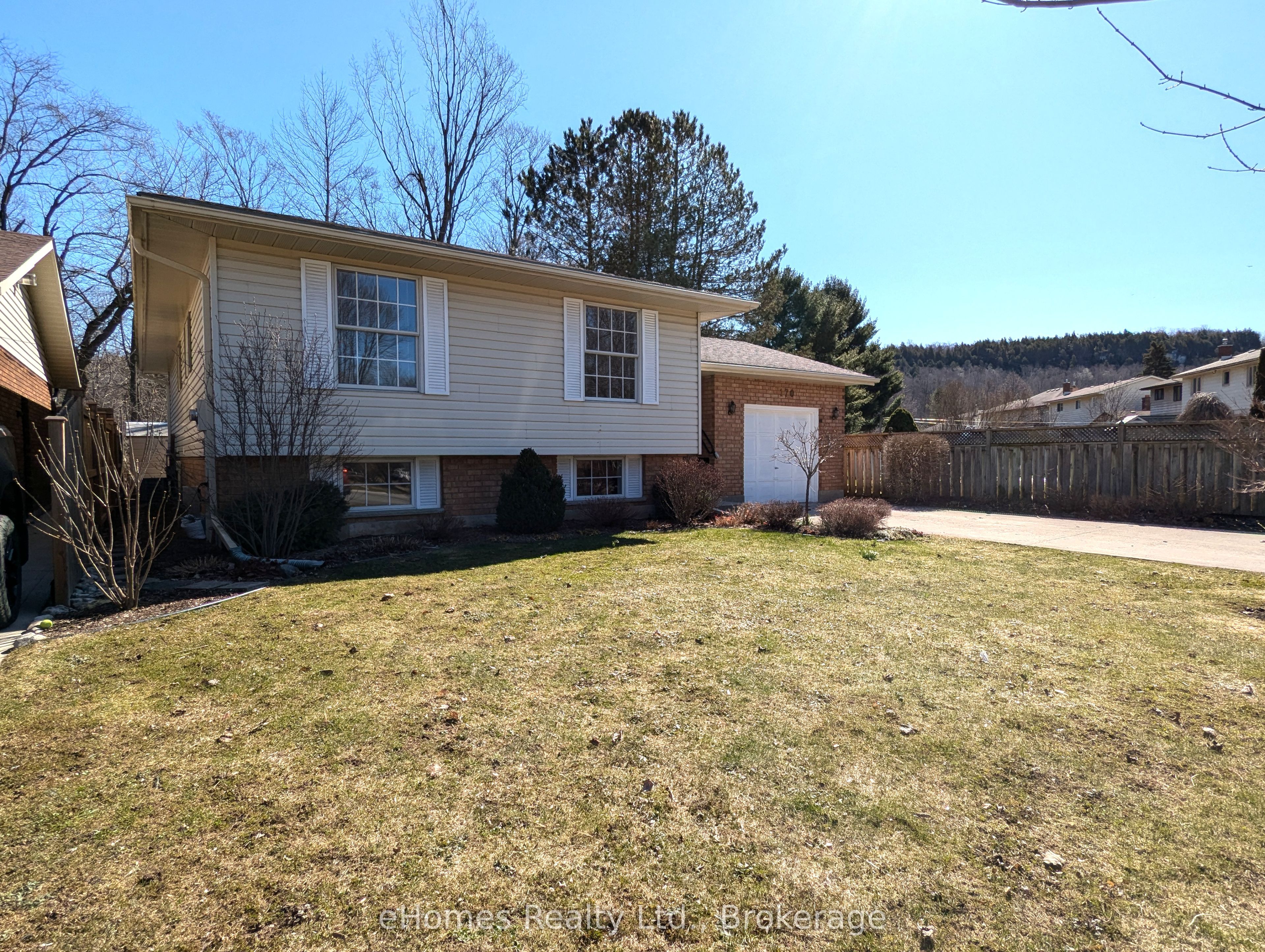 170 5th Avenue, Owen Sound, ON N4K 6C7
