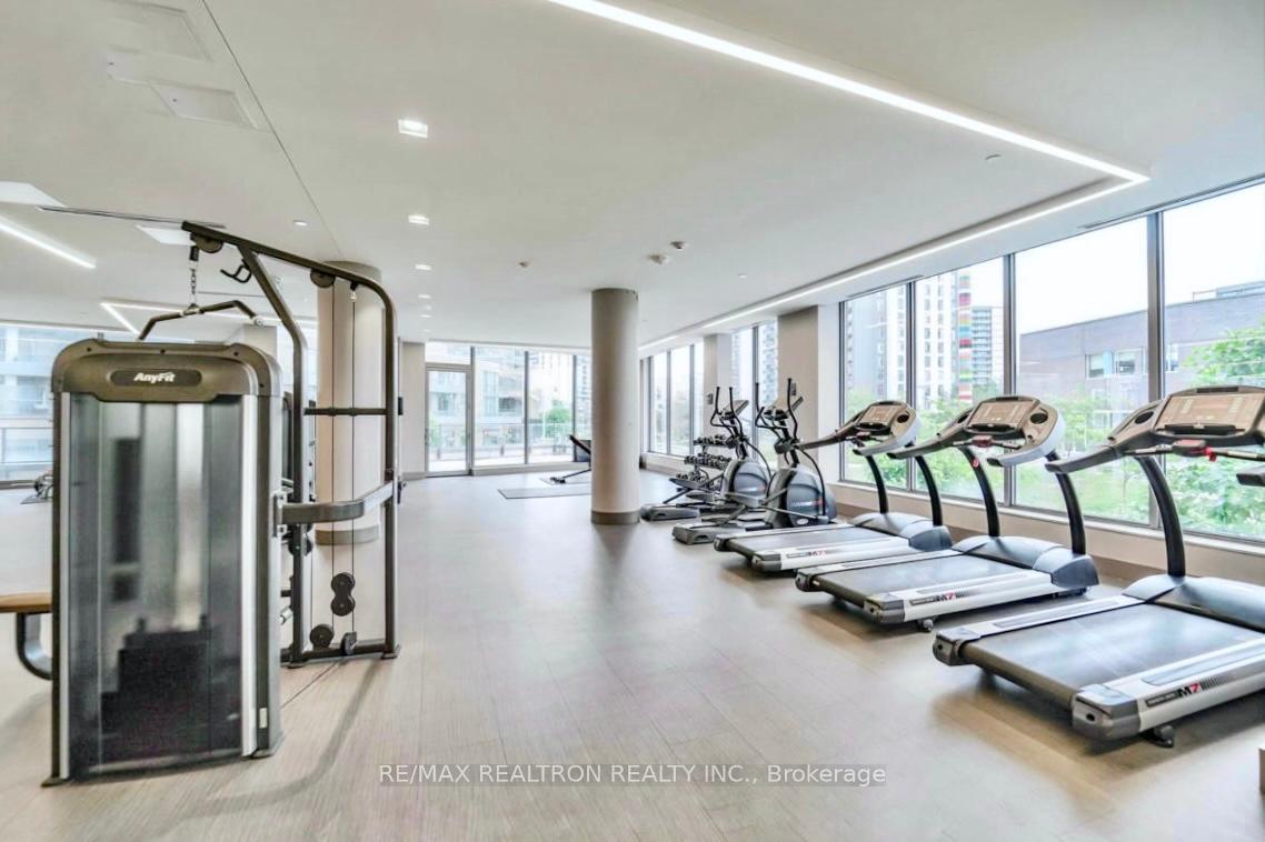 2 Bedrooms Condo at 36 Forest Manor, Toronto For sale