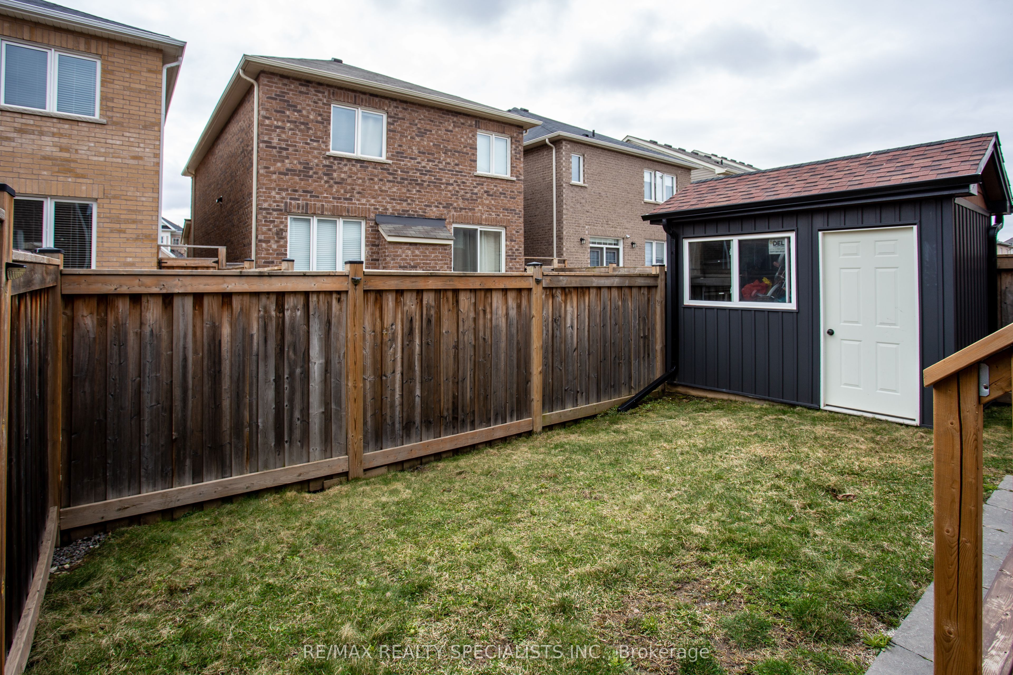 458 Etheridge Avenue, Milton, ON L9E 0A8