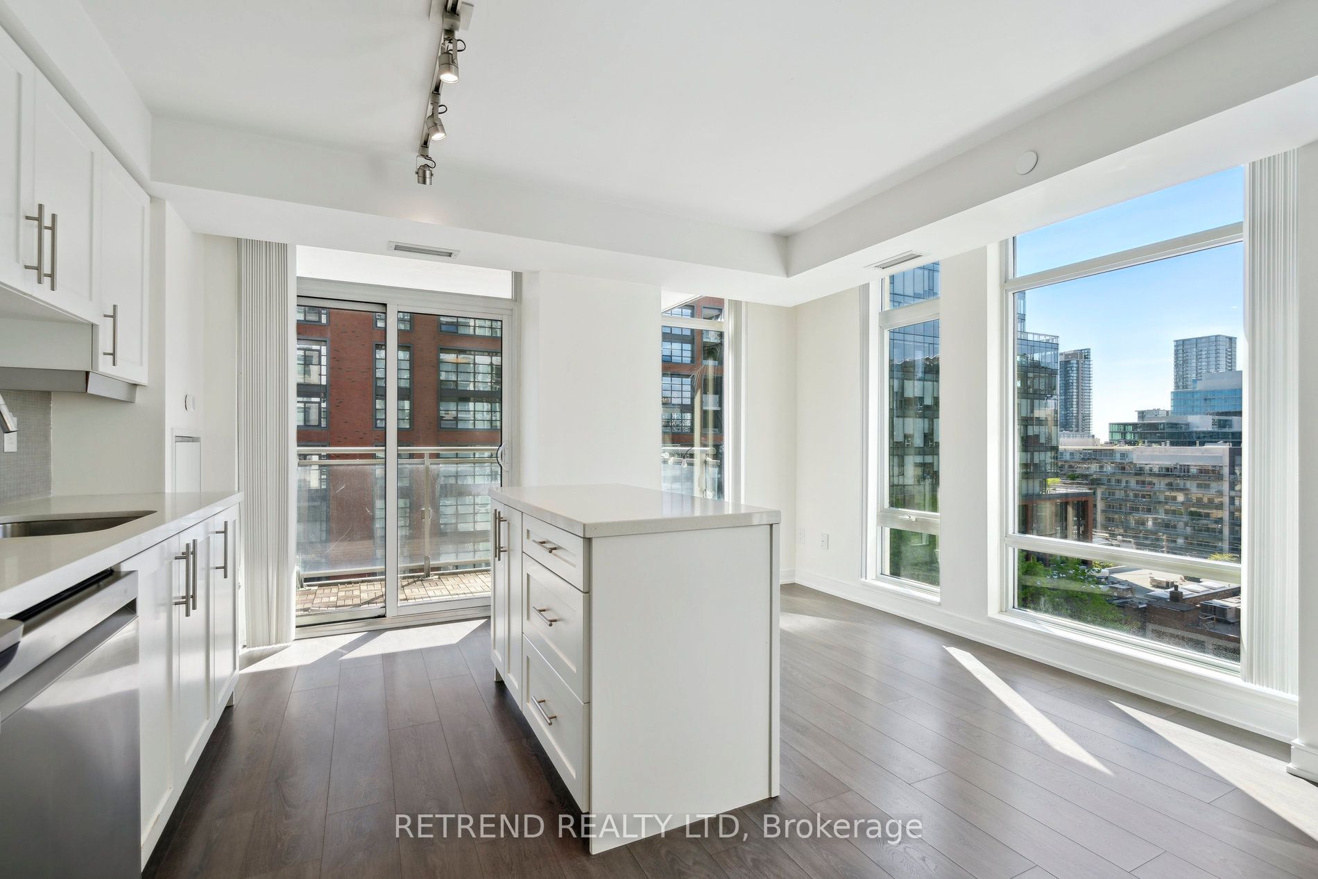 525 Adelaide Street W, #1116