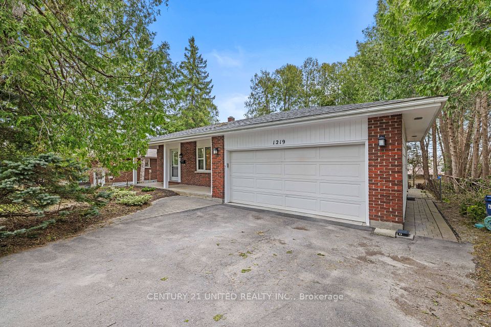 1219 Bridle