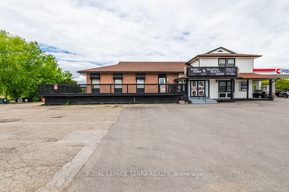527 Victoria