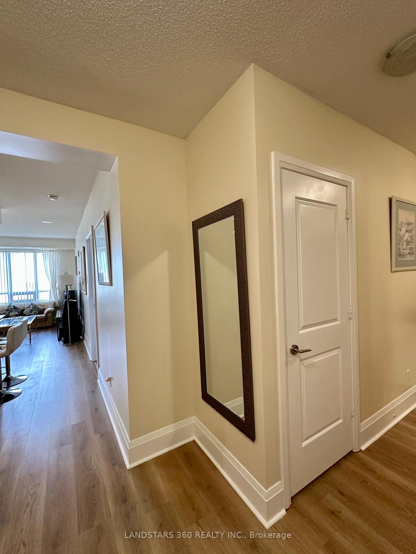 3 Bedrooms Condo at 100 Harrison Garden, Toronto For sale