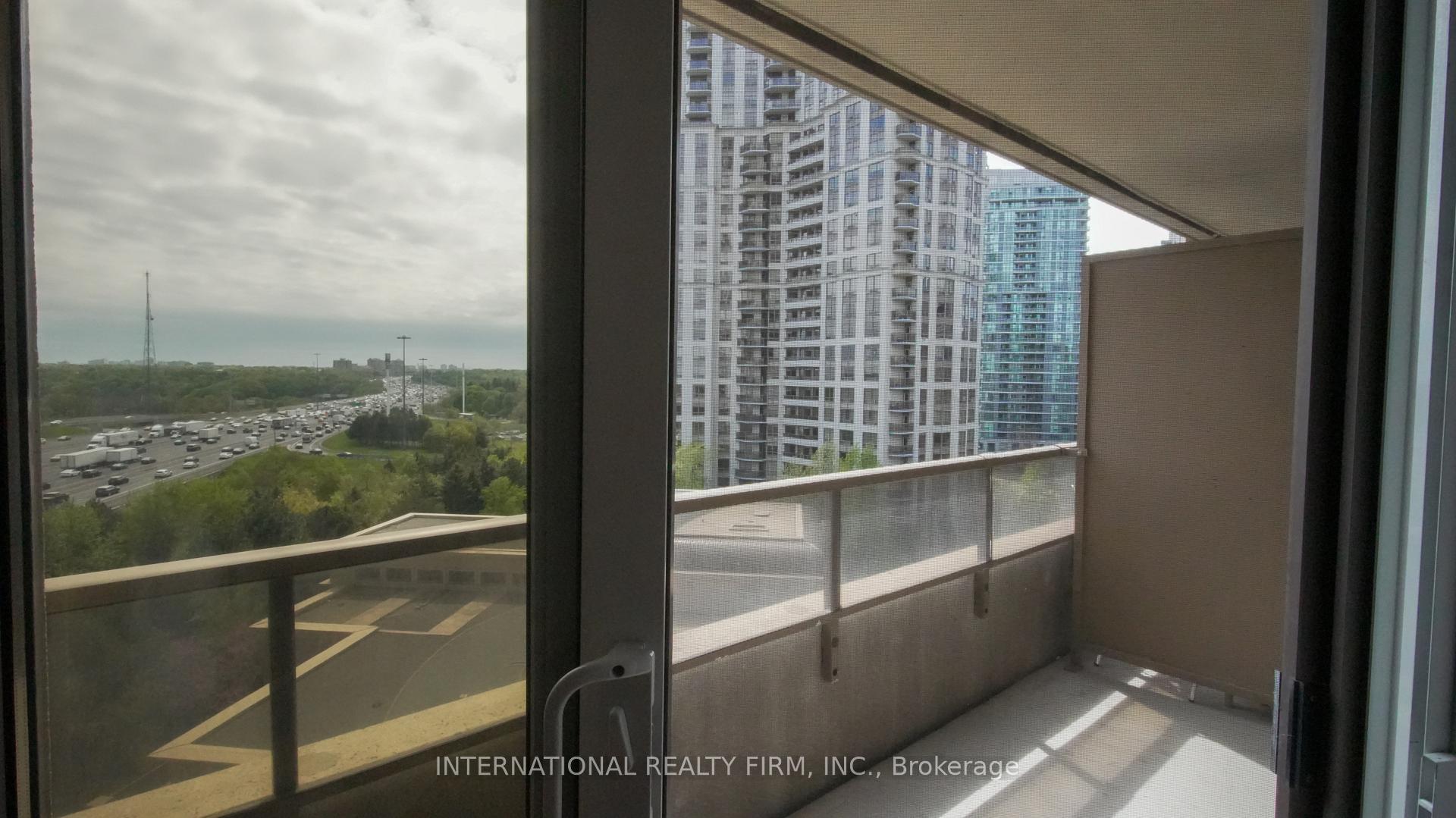 1 Bedroom Condo at 80 Harrison Garden, Toronto For sale