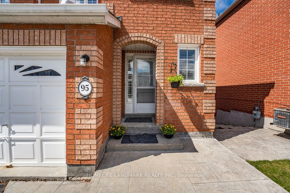 95 Giancola Crescent, Vaughan, ON L6A 2T5
