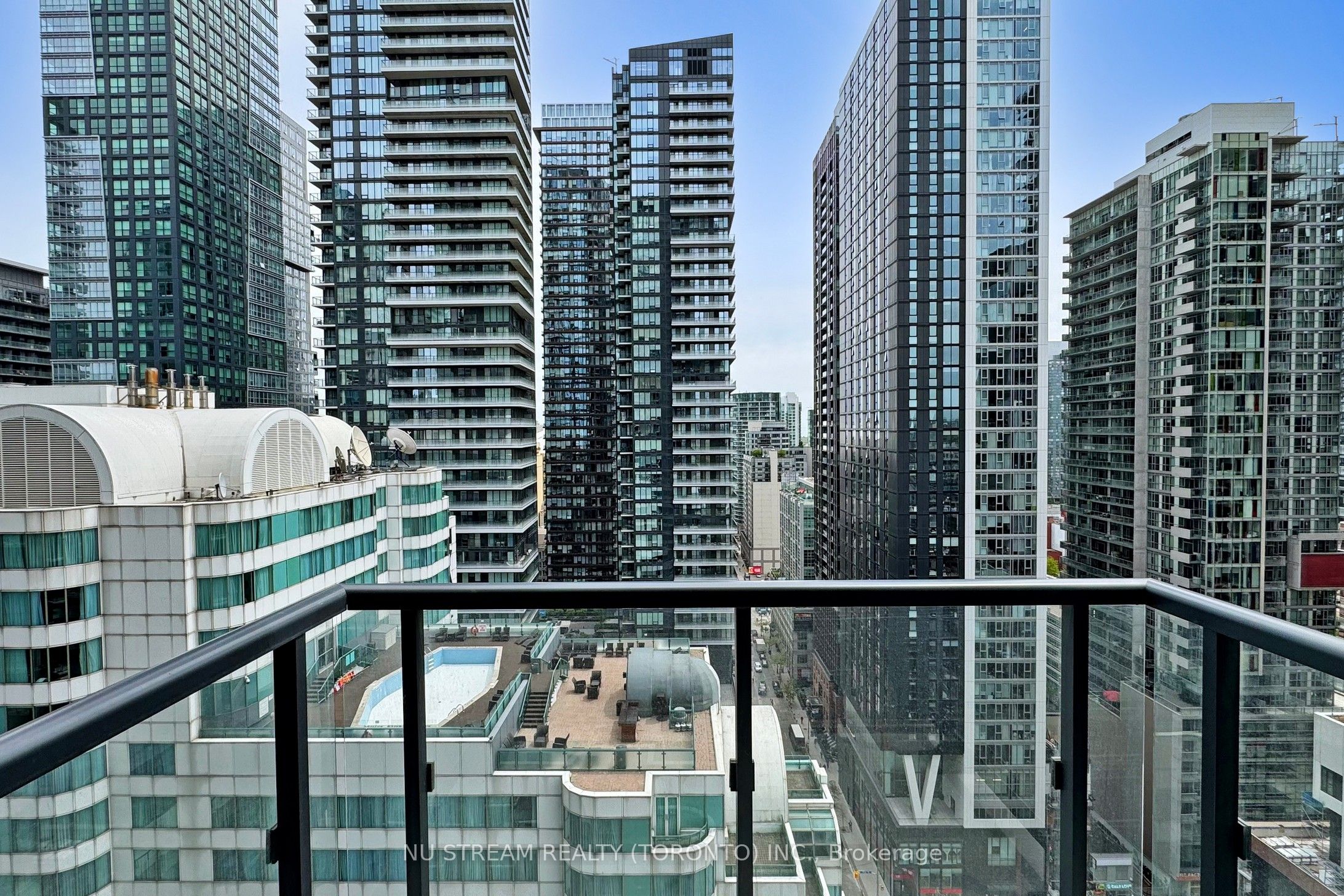 87 Peter Street, #2302