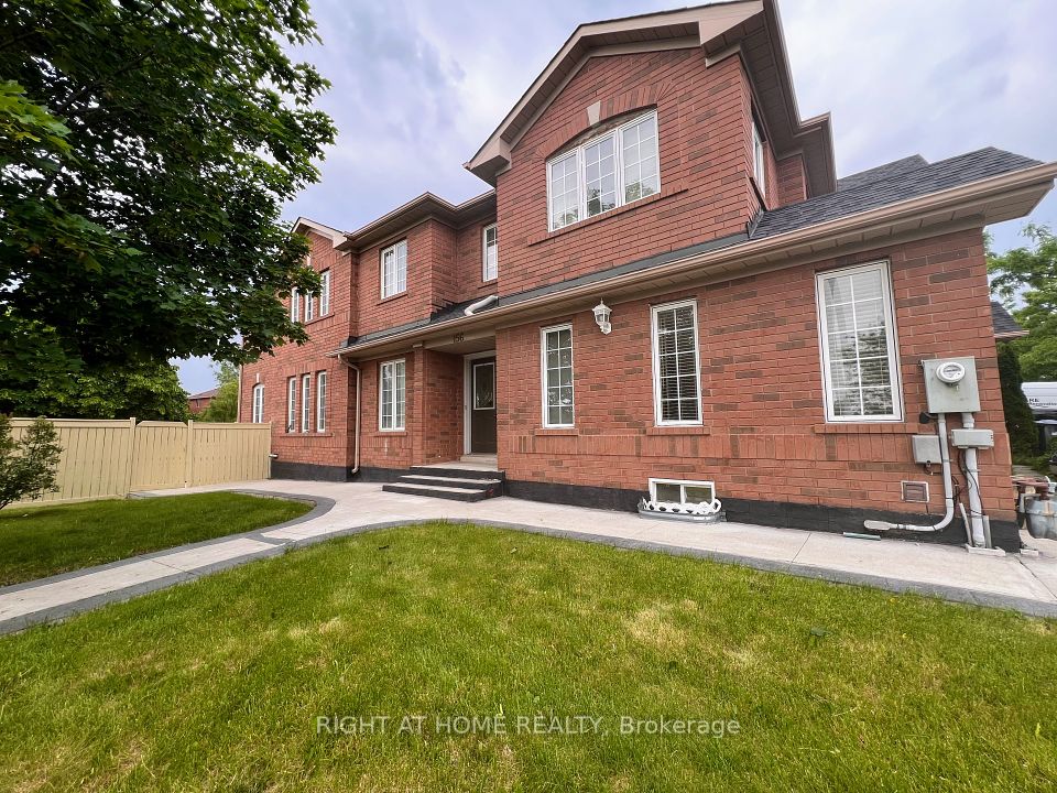 156 Fairhill