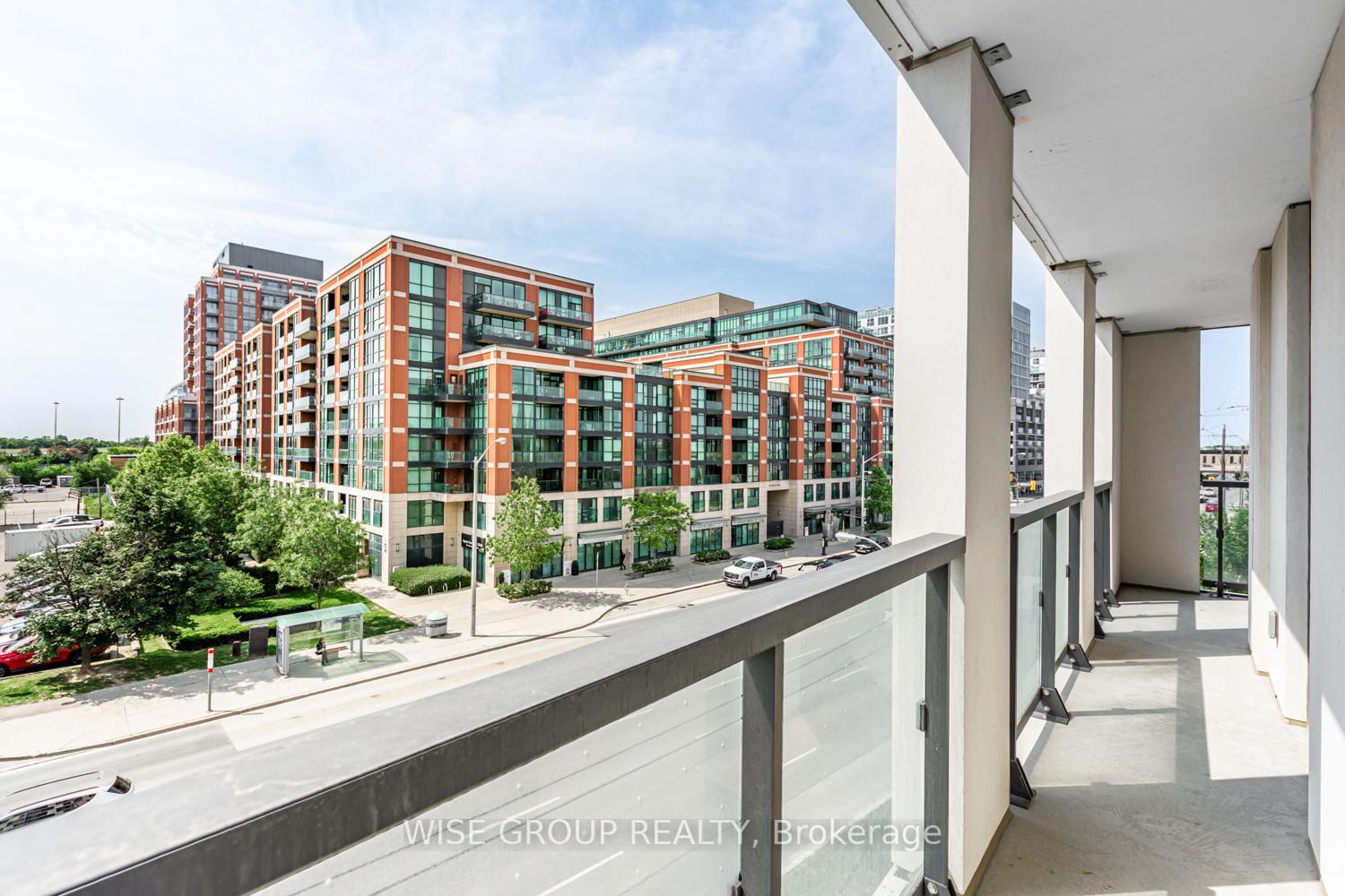 3 Bedrooms Condo at 500 Wilson, Toronto For sale