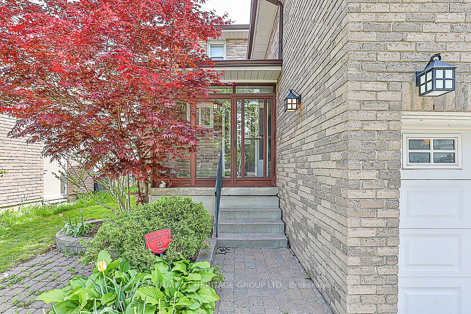 176 Stephen Street, Richmond Hill, ON L4C 5P1