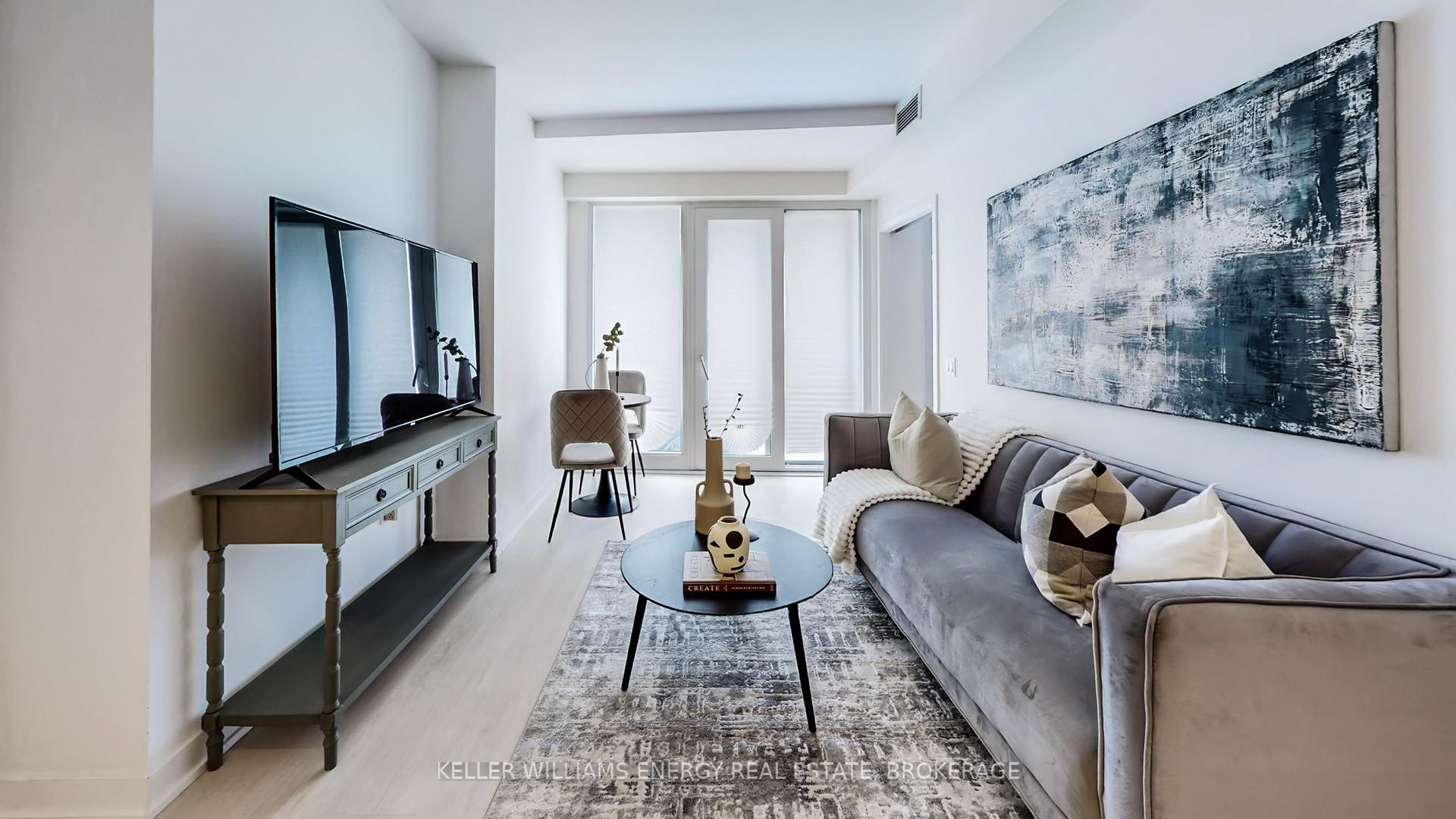 3 Bedrooms Condo at 3900 Confederation, Mississauga For sale