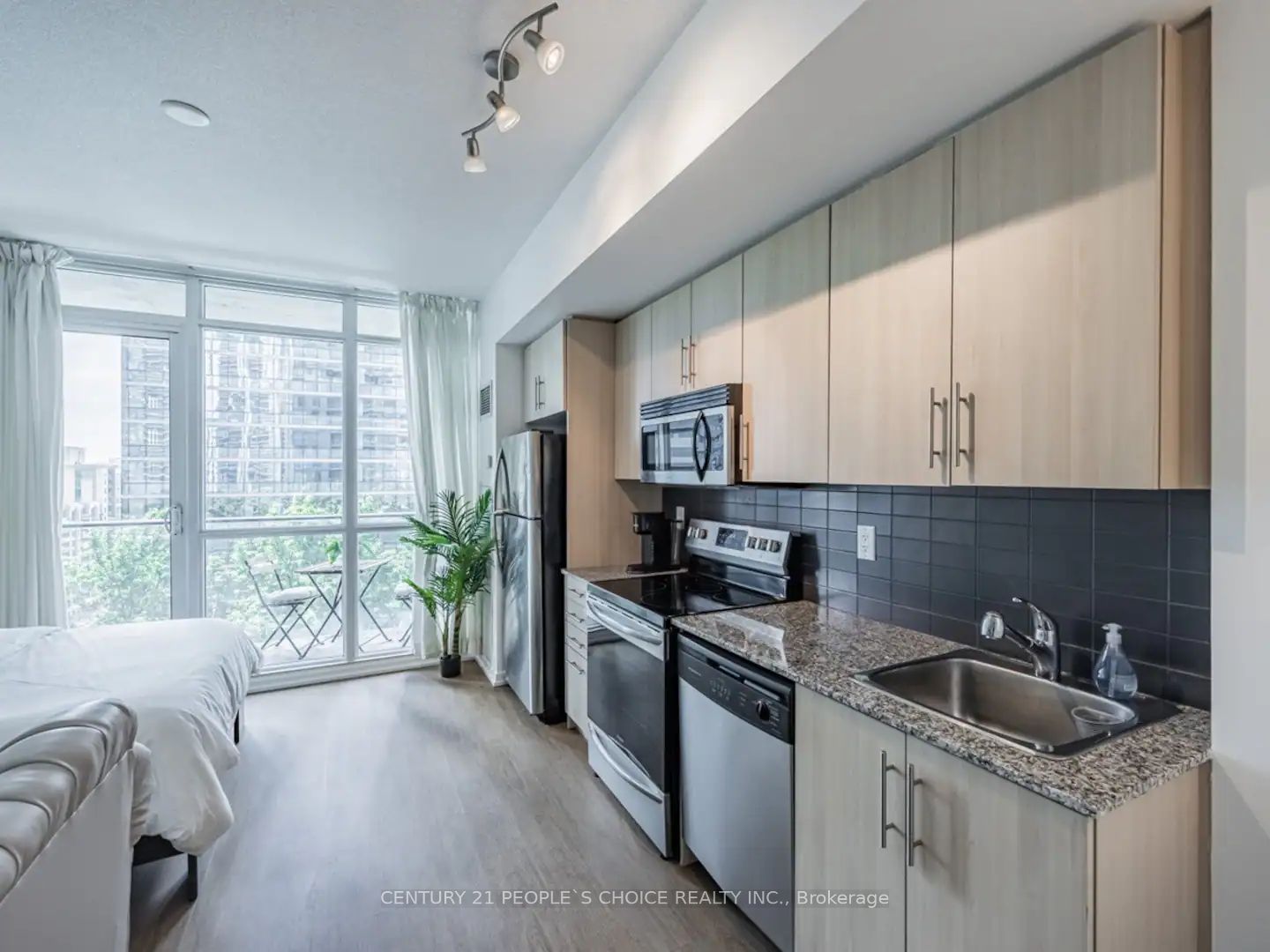 #1203 - 65 Bremner Boulevard, Toronto, ON M5J 0A7