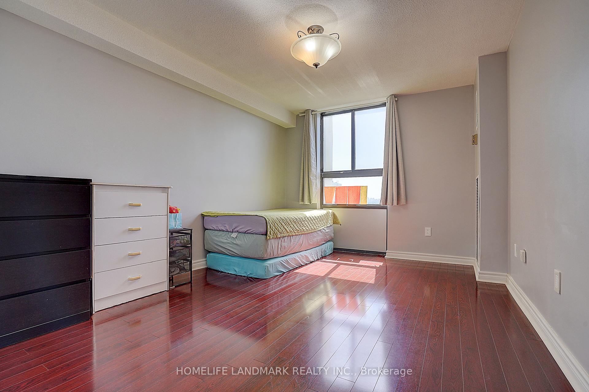 2 Bedrooms Condo at 350 Seneca Hill, Toronto For sale