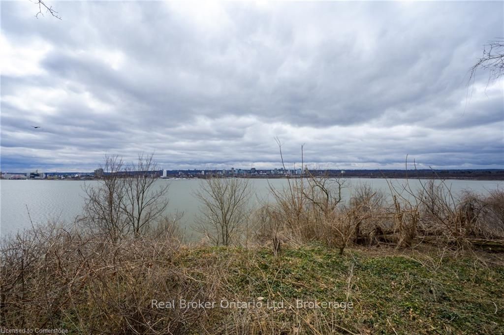 710 Spring Gardens Road, #98