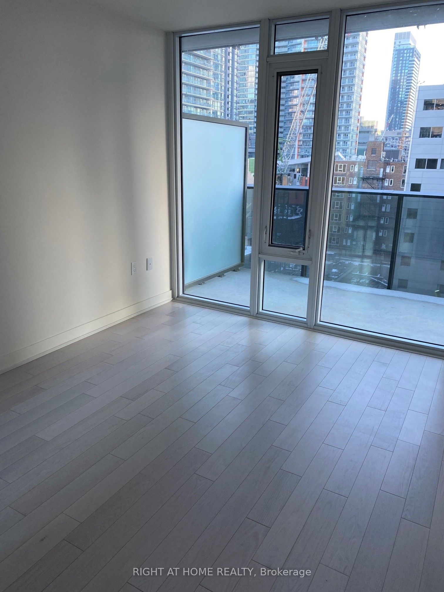 330 Richmond Street W, #Unit 901