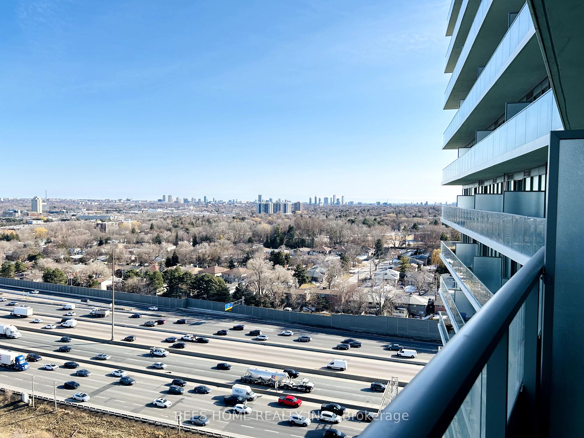 2 Bedrooms Condo at 115 McMahon, Toronto For sale