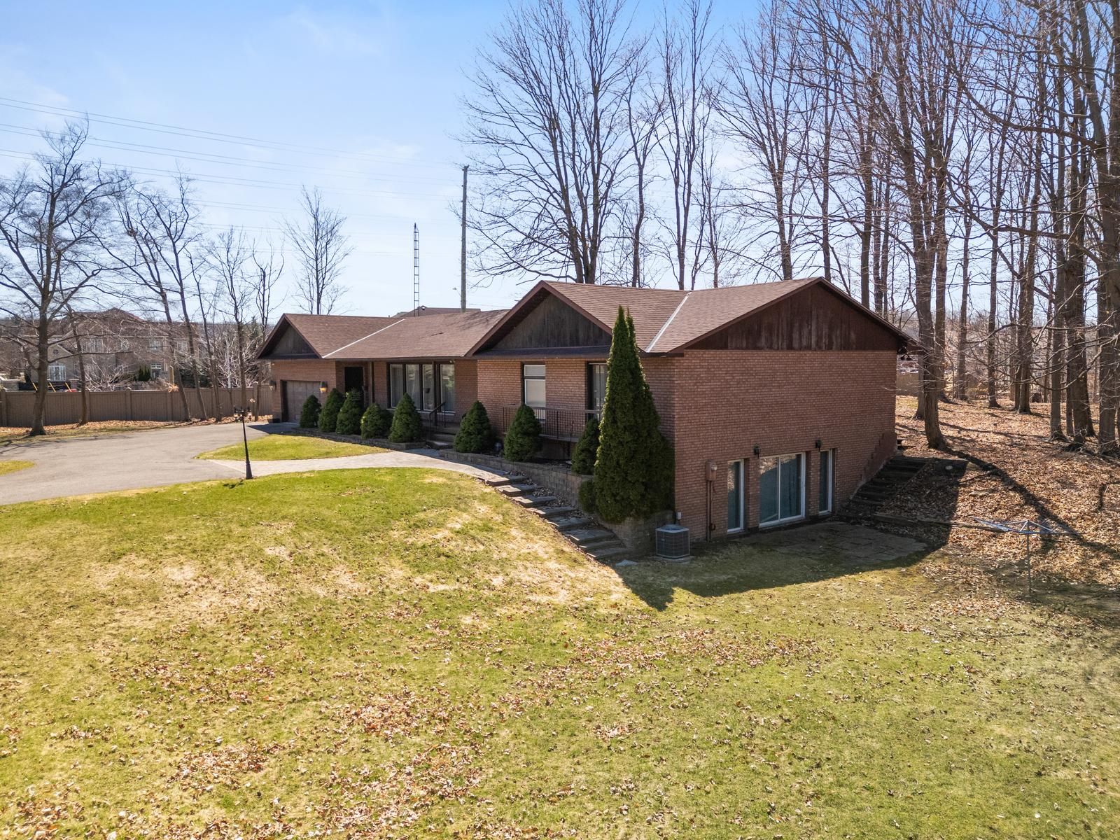 16 Millwood Parkway
