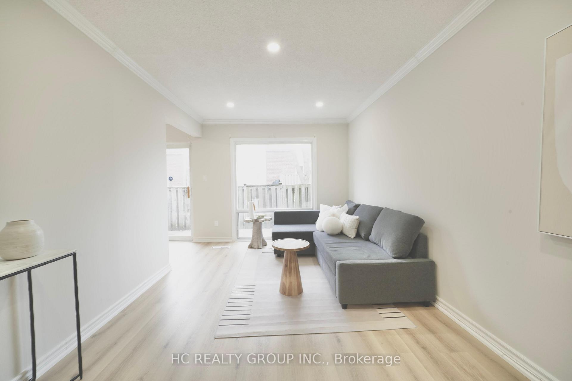4 Bedrooms Condo at 201 Bridletowne,  Toronto For sale